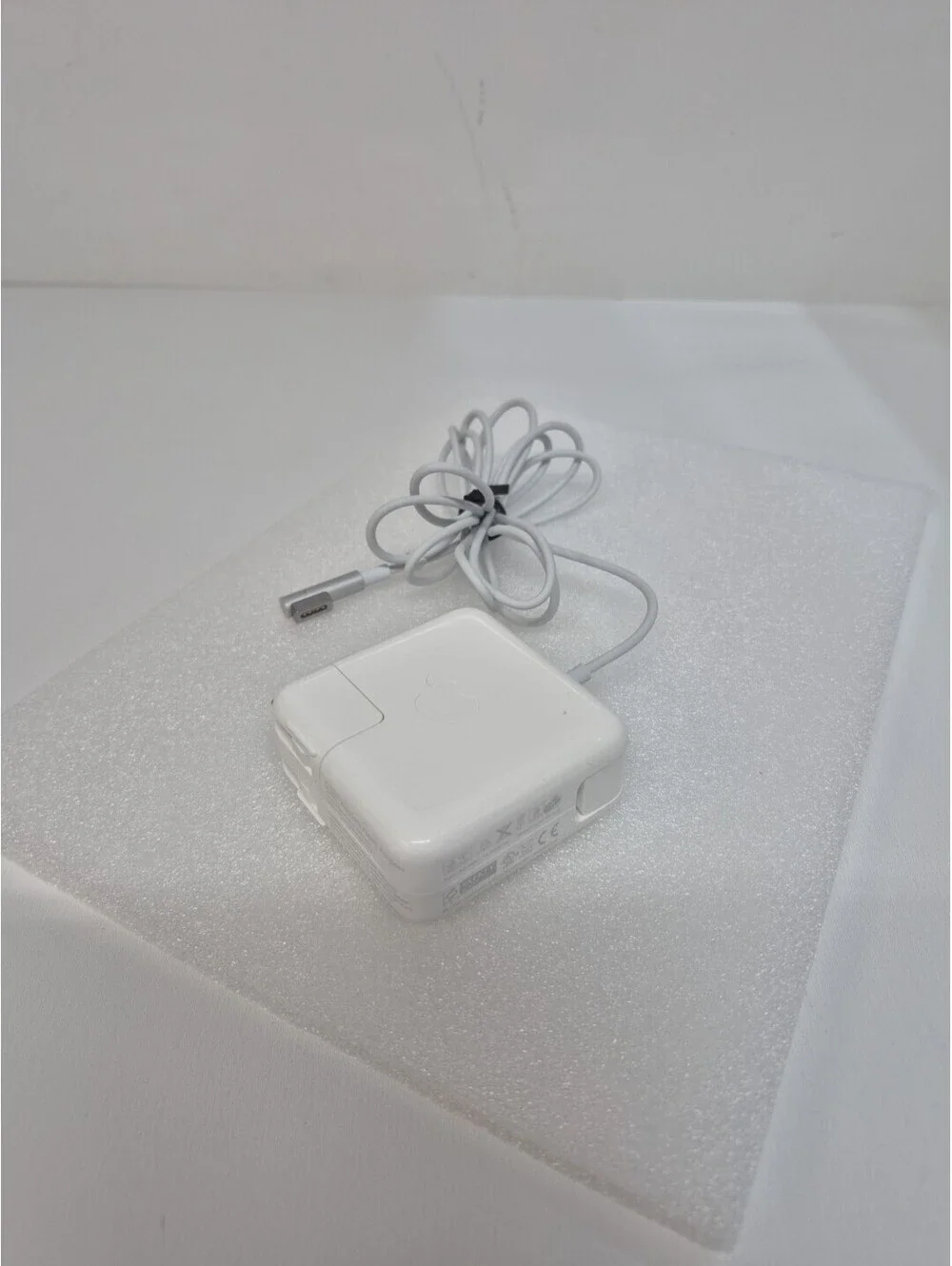 Genuine Original Apple 45W MS1 Magsafe Power Adapter Charger MacBook Air A1374